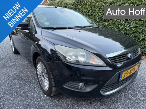 Ford Focus 1.8 Titanium | Autom. Airco | Cruise Control | Elekt. Ramen | LMV | PDC | APK tot 01-12-2