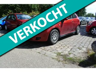 Fiat Grande Punto 1.4 Dynamic automaat nw apk 20-8-2027