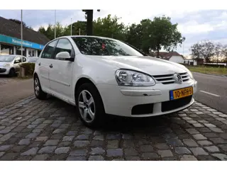 Volkswagen Golf 1.4 Trendline 5 drs apk 12-10-2026 opknapper
