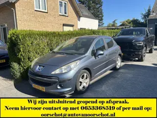 Peugeot 207 1.4-16V Color-line