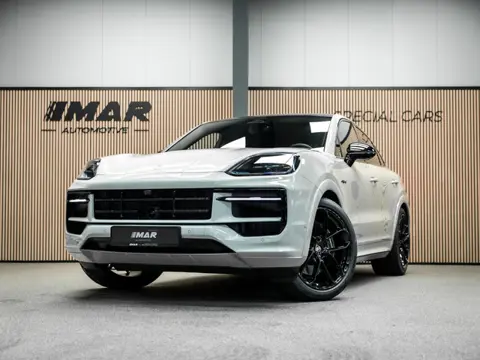 Porsche Cayenne Coupé Cayenne E-hybride Na genoeg nieuwe  Kreid grijze Porsche Cayenne  Hybride voor