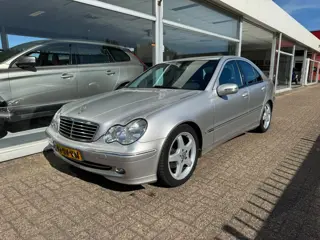 Mercedes-Benz C-klasse 180 K. Elegance | Airco | Elektrische ramen | Trekhaak | APK tot 15-03-2027 |