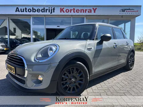 MINI 5-Deurs 1.5 One Business Edition CarPlay/Cruise control/Airco/pdc/Navigatie/Nieuwstaat/100% dea