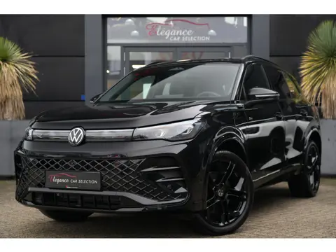 Volkswagen Tiguan 1.5 eHybrid R-Line | 272PK | Pano | Trekhaak | 360° VW TIGUAN 1.5 e-Hybrid PHEV R-