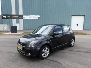 Suzuki Swift 1.3-16V Shogun 5-Deurs 95 PK. Onverwoestbare en zeer betrouwbare auto !!!