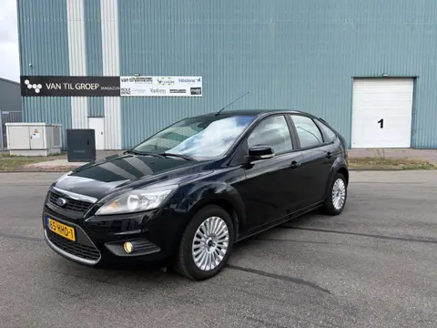 Ford Focus 1.6-16V Titanium 5-Deurs 101 PK. Leuke en zeer fijn rijdende auto !!! Eerste eigenaar !!