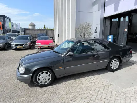 Mercedes-Benz E-klasse 200 CE Facelift Coupé W124 CONCOUR STAAT! INRUIL MOGELIJK!