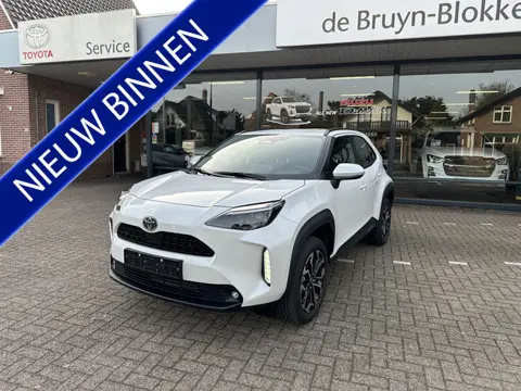Toyota Yaris Cross 1.5 Hybrid 130 Dynamic + Comfort Pack dodehoekdetectie / stoelverwarming / stuurw