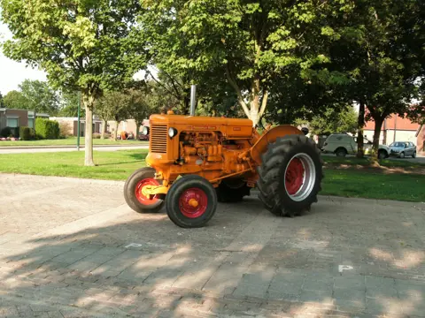 tractor