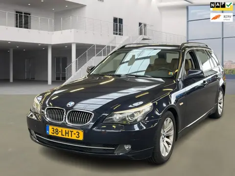 BMW 5-serie Touring 525i Business Line Edition II AUT|XENON|LEDER|NAVI|STOELVERW|2XSLEUTELS|