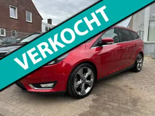 Ford Focus Wagon 1.5 Titanium * BOMVOL *