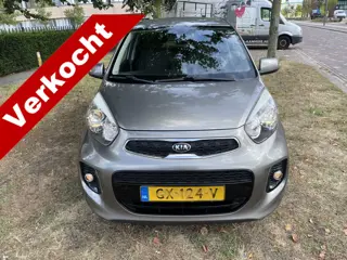 Kia Picanto 1.0 CVVT First Edition met nap Frisse picanto 2xnw voor banden apk tot september 2027 zi