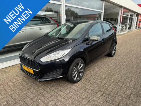 Ford Fiesta 1.0 Style | Airco | Elektrische ramen | Cruise control | APK tot 19-08-2027 |