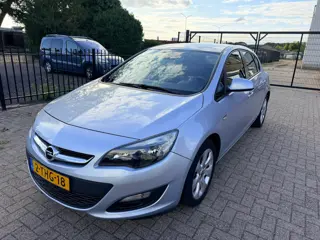 Opel Astra 1.4 Turbo Berlin