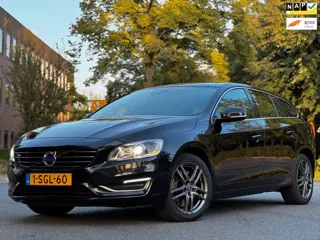 Volvo V60 2.4 D6 AWD Plug-In Hybrid Summum|AUT|XENON|NAVI|LEDER|MEMMORIE