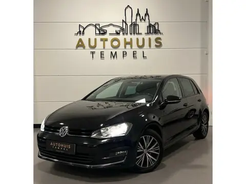 Volkswagen GOLF 1.2 TSI Connected Series Airco Cruise Climate Stoelverwarming Pdc