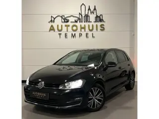 Volkswagen GOLF 1.2 TSI Connected Series Airco Cruise Climate Stoelverwarming Pdc