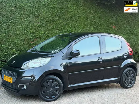 Peugeot 107 1.0 Active RIJDGOED/AIRCO/LED/CARPLAY/TOERENTEL