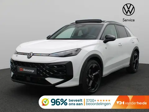 Volkswagen T-Roc 1.5 eTsi R-Line First Edition 150PK DSG Pano-Schuifdak, Trekhaak, Black Style, 20" 