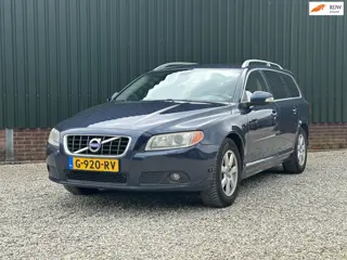 Volvo V70 2.5T Summum Automaat 231PK