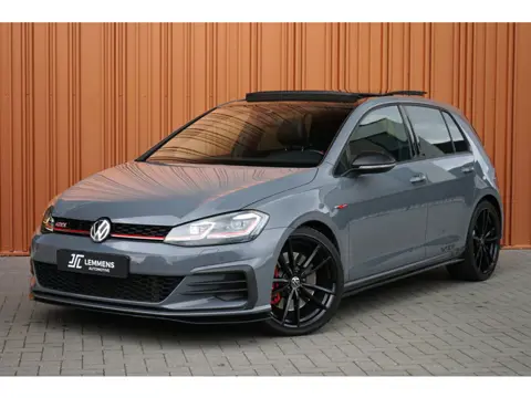 Volkswagen Golf 2.0 TSI GTI TCR 290PK DSG Panodak Akra DCC Dynaudio ACC Carplay