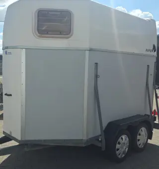 Humbaur 2 paardstrailer
