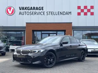 BMW 3-serie 330e M-Sport|Innovation Pack|Keyless Entry/Go|HUD|360° Cam|Memory Zetel|Adaptive Cruise