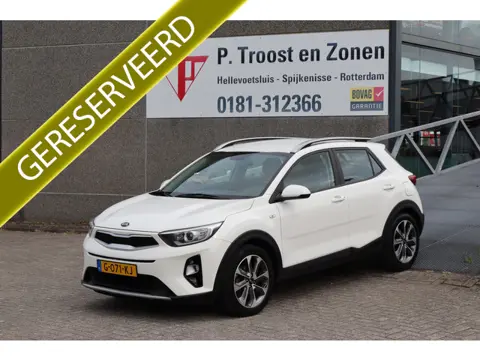 Kia Stonic 1.0 T-GDi DynamicLine Achteruitrijcamera/Apple carplay/Navigatie/Cruise control/DAB/Airco