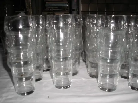 Glazen - wijnglazen, bierglazen enz.