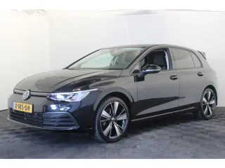Volkswagen Golf 1.5 eTSI Style (bj 2020, automaat)