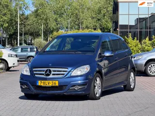 Mercedes-Benz B-klasse 200 | Automaat | Panoramadak | Elektrische lederen stoelen | Navigatie | Trek