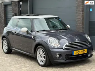 Mini 3-Deurs 1.6 Cooper Chili PANO CLIMA CRUISE STOELVERWARMING