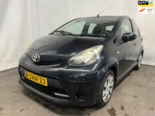 Toyota Aygo 1.0 VVT-i Aspiration - Frontschade - Achterschade - Schade