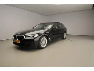 BMW 5 Serie Touring 530e | Laserlicht | Leder | Navigatie | Comfortzetels | Clima | PDC | DAB | Alu 