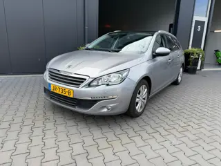 Peugeot 308 SW 1.2 PureTech Blue Lease Executive