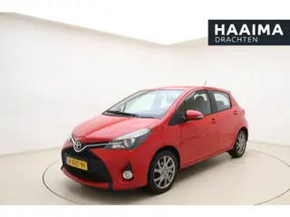 Toyota Yaris 1.3 VVT-i Dynamic | 99PK | 5-Deurs | Navigatie | Bluetooth | Parkeer Camera Achter | Ai