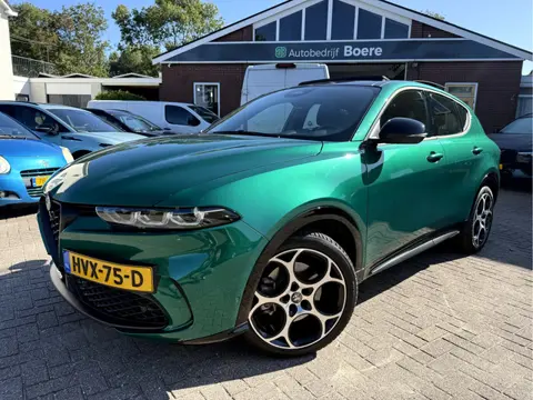 Alfa Romeo Tonale 1.5T Hybrid Edizione Business NL.Auto, Panoramadak, Trekhaak