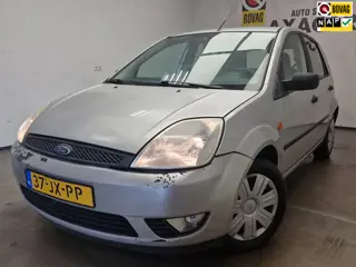 Ford Fiesta 1.4-16V Trend AIRCO ! NIEUWE APK !