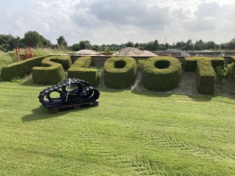 Rhino Rubber Track 300x52.5x86 N