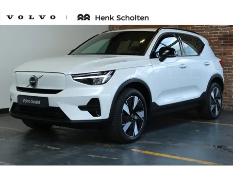 Volvo EX40 Single Motor Extended Range Plus 82 kWh | Semi-Electrische Wegklapbare Trekhaak | Premium