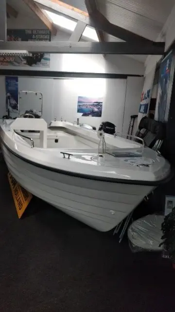 Te koop 5.50m Excellent sport visboot.
