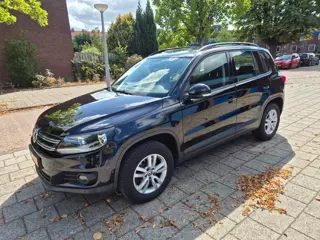 Volkswagen Tiguan 1.4 TSI Comfort&Design Parkassist Cruise