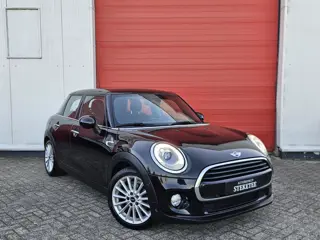 MINI 5-deurs 1.5 Cooper Pepper Serious Business | Keyless | Rijklaar inclusief 1 jaar BOVAG garantie