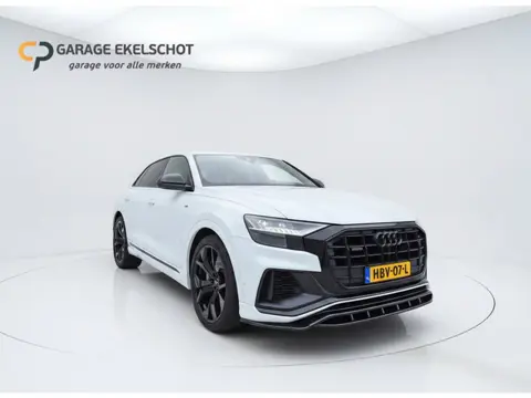 Audi Q8 55 TFSI e quattro S line Plug-in Hybride 22"/Elektr. Trekhaak/Camera