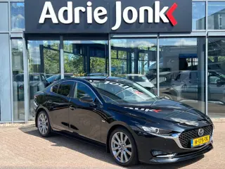 Mazda 3 2.0 e-SkyActiv-G M Hybrid 122 Luxury Mazda 3 2.0 SkyActiv-G 122 Luxury | AFN. TREKHAAK | LED