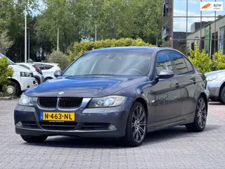 BMW 3-serie 320i High Executive | Schuifdak | Automaat | Parkeersensoren | Xenon | Sportstoelen | 18