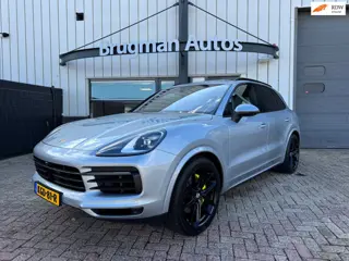 Porsche Cayenne 3.0 E-Hybrid sport chrono