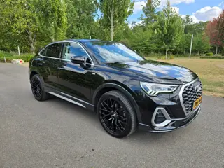 Audi Q3 SPORTBACK 35 TFSI S Edition Competition