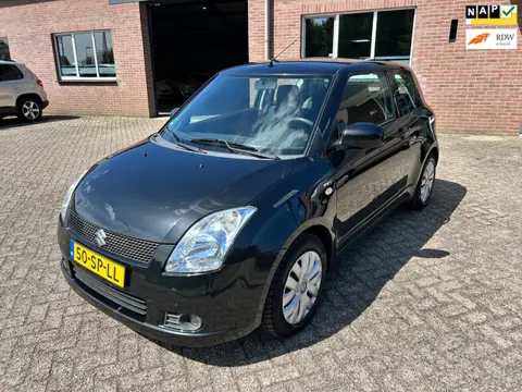 Suzuki Swift 1.5 Exclusive // APK 12-4-2027 // Airco