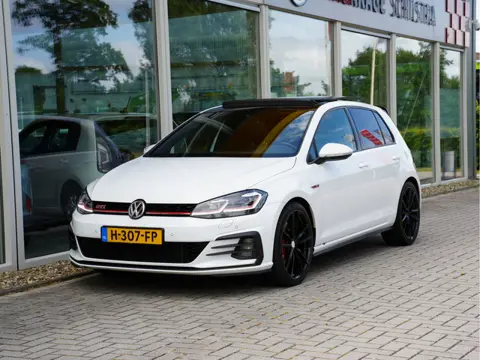 Volkswagen Golf 2.0 TSI GTI Performance | Panoramadak | BearLock Anti-diefstal | Maxton Design Kit |